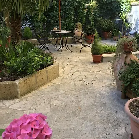 Domus Terenzio Hotel