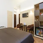 Domus Terenzio 호텔 3*