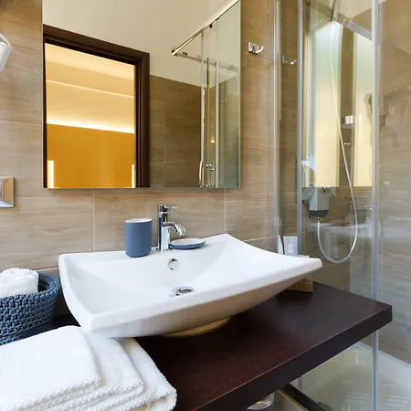 فندق Domus Terenzio 3*