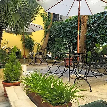 Domus Terenzio 호텔 3*