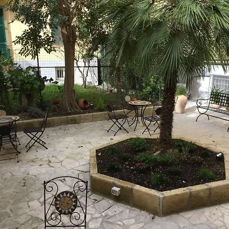 Domus Terenzio Отель 3*