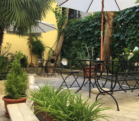 Ξενοδοχείο Domus Terenzio 3*