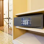 Domus Terenzio Otel Roma